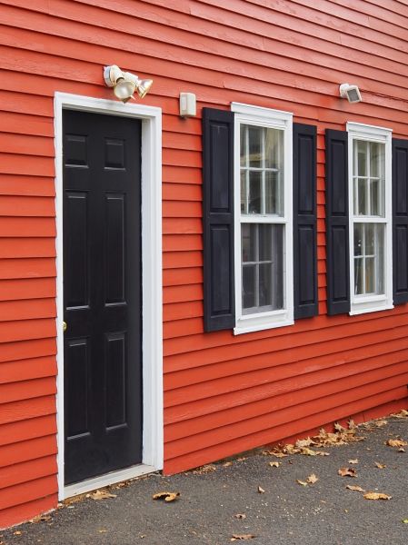 Cost of Red Vinyl Siding Installation in South Zanesville